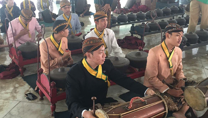 Kegiatan Rutin Seton di Puro Mangkunegaran.
