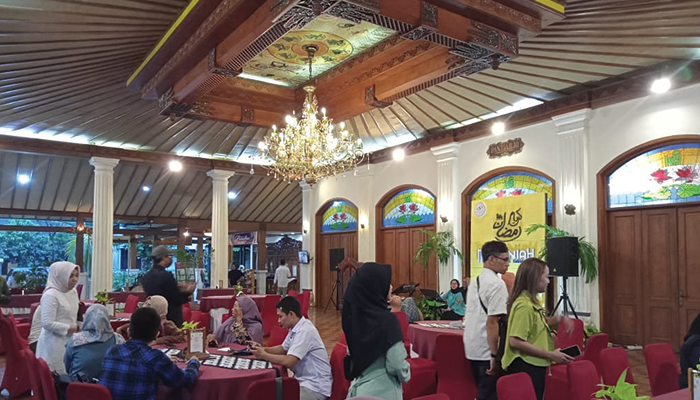 Kusuma Sahid Prince Hotel Solo Gelar Berbagi Takjil dan Buka Bersama Pada Rabu, (20/3). KUSUMA SAHID PRINCE HOTEL SOLO