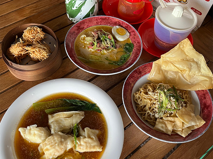Mie Nyerocos menjadi salah satu kuliner yang cocok jadi hidangan buka puasa warga Solo. (DOK. PRIBADI/ NORA)
