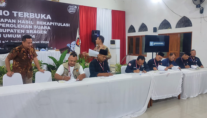 Komisi Pemilihan Umum (KPU) Kabupaten Sragen diperkirakan akan mengumumkan hasil calon anggota Legislatif (Caleg) terpilih pada Minggu (24/3).