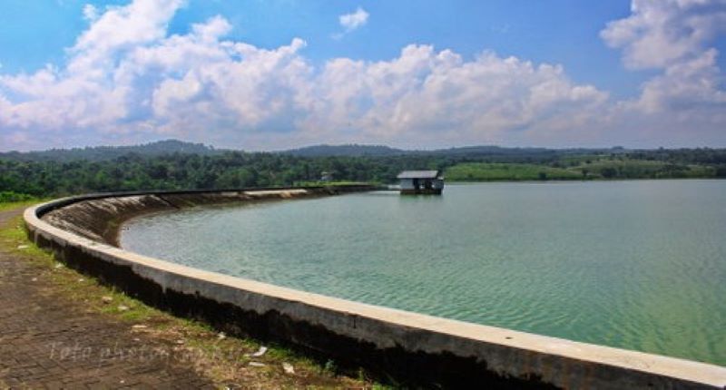 Waduk Delingan yang bagian bendungannya punya sejarah yang menarik untuk disimak. (PUSDATARU.JATENGPROV.GO.ID)