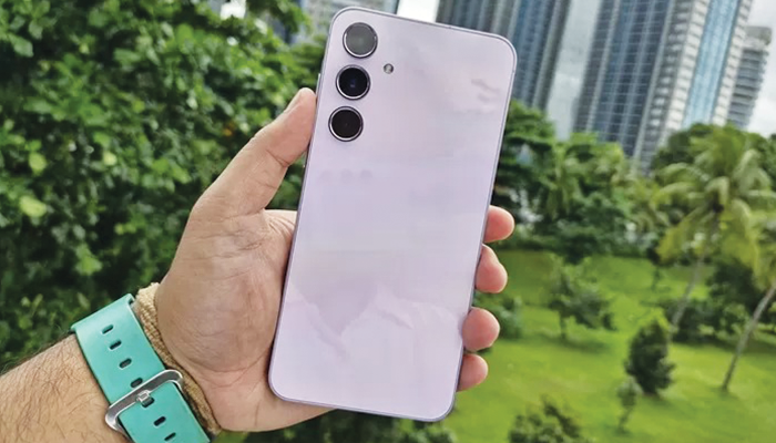 Hands on Samsung Galaxy A55 5G.