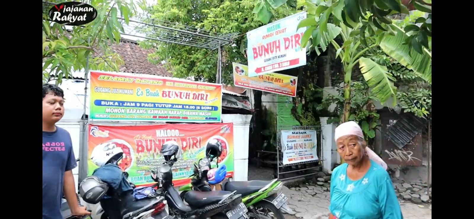 Es buah di daerah Kauman yang menyajikan porsi melimpah dan harga terjangkau. (YOUTUBE SOBAT KULINER)
