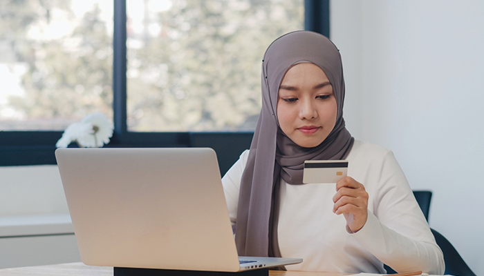 Tips berbelanja baju lebaran di online shop.
