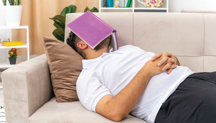 Tidur Saat Puasa Ramadhan Dianggap Meninggalkan Maksiat.