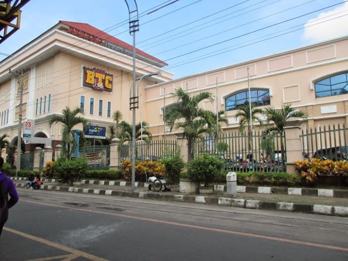 Beteng Trade Center yang konon dihuni berbagai misteri. (GOOGLE MAPS BTC SOLO)