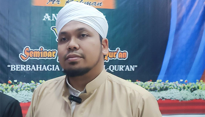 Pengasuh Pondok Pesantren (Ponpes) Dar El Wihdah, Kuwungsari, Sragen Gus Ahmad Dzulfaqar, Lc bin KH. Abdul Halim Dimyathi