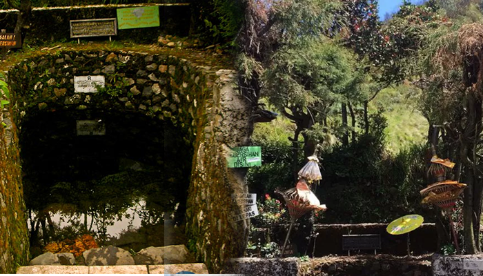 Sendang Drajat yang berlokasi di dekat puncak Gunung Lawu