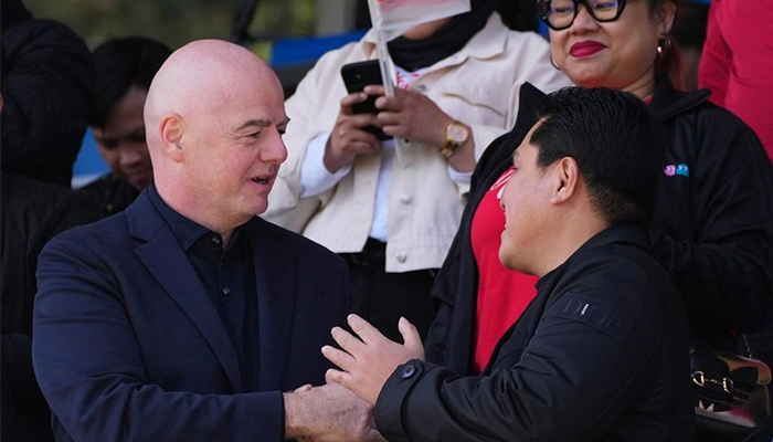 Gianni Infantino hadir bersama Erick Thohir untuk menyaksikan Timnas Indonesia vs Guinea U-23 (9/5)