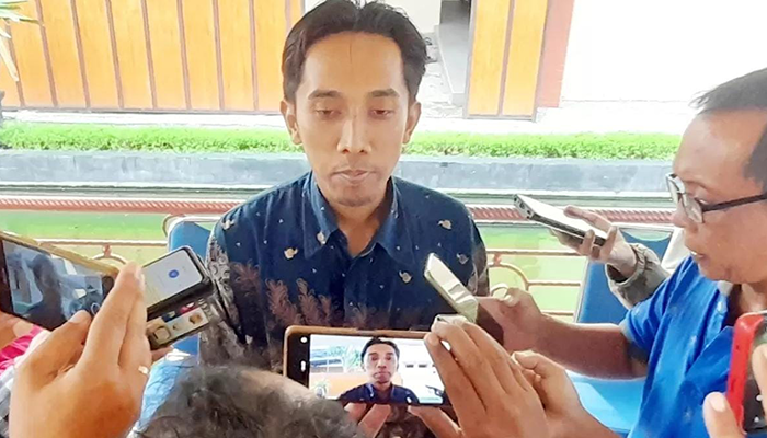 KPU Karanganyar tentang penutupan penyerahan syarat bakal calon perorangan dalam pemilihan Bupati dan Wakil Bupati Karanganyar Tahun 2024.