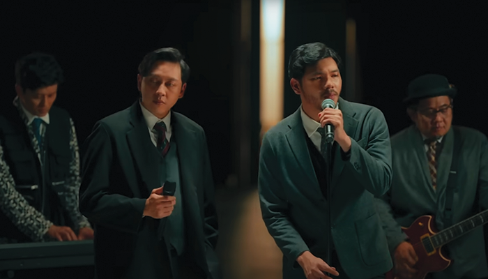 Yovie & Nuno dalam lagu berjudul Misal (Official Music Video).