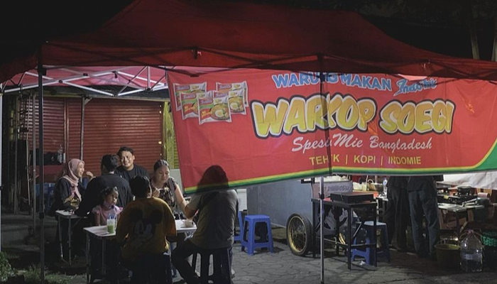 Warkop Mie Bangladesh yang ada di Kota Solo.