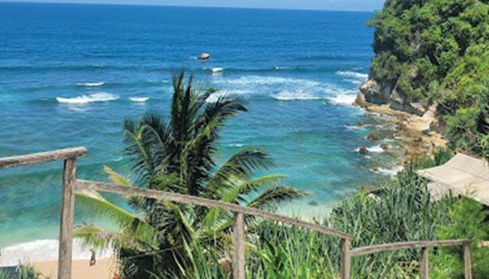 Pantai Nampu Wonogiri.