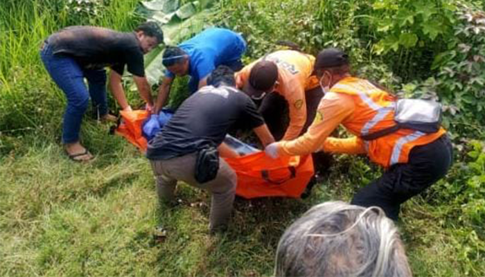 Korban tanpa identitas tewas tertabrak kereta.