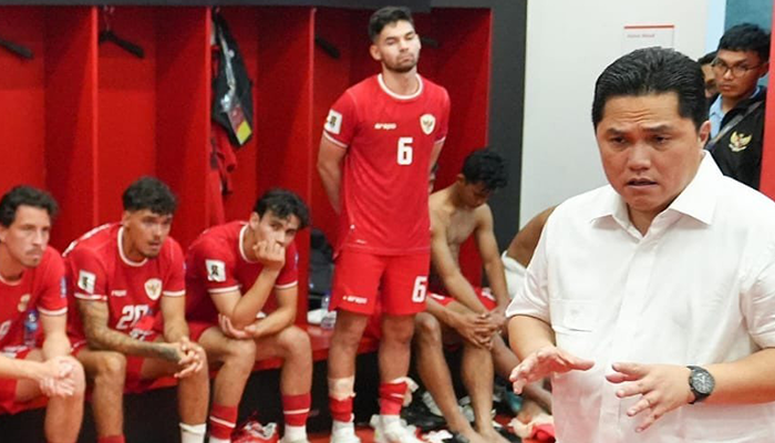 Momen Erick Thohir menjumpai pemain timnas Indonesia selepas pertandingan melawan Irak.