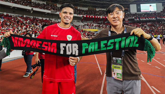 Shin Tae-yong dan Ragnar Oratmangoen beri dukungan untuk Palestina usai laga kontra Irak (6/6)