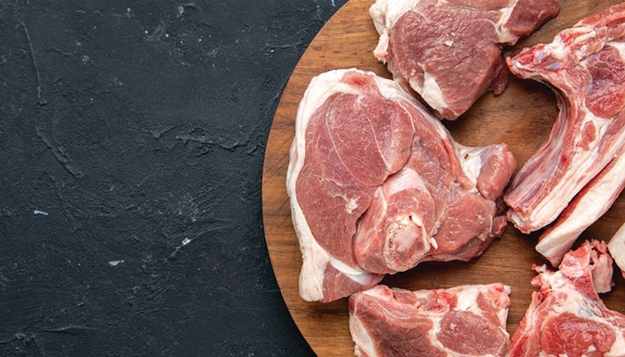 Ilustrasi daging kurban segar.
