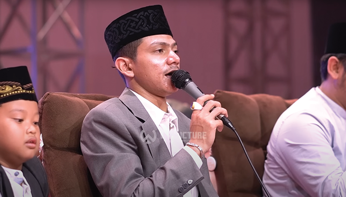 HASAN AFTERSHINE SHOLAWATAN BARENG HABIB ZAIDAN LIVE KARANGANYAR.