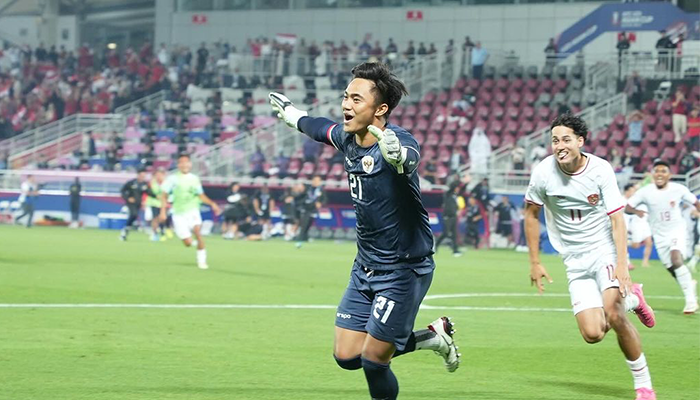 Momen Ernando Ari saat berhasil menang adu penalti dengan Korea.
