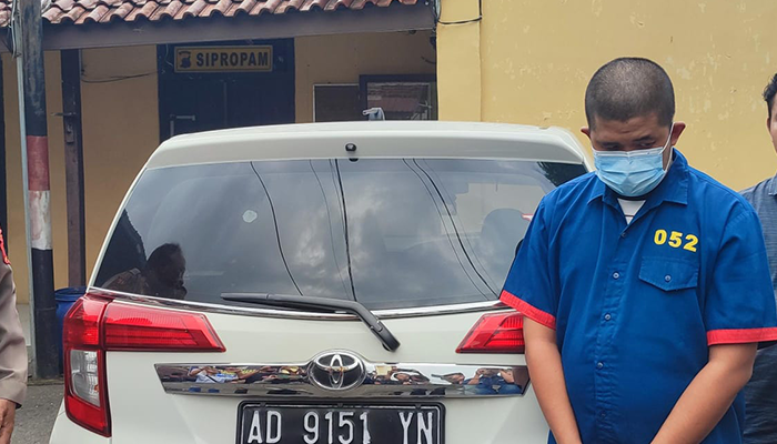 Viral kasus pengeroyokan pemilik rental mobil, membuat pengusaha rental mobil Sragen berduka.