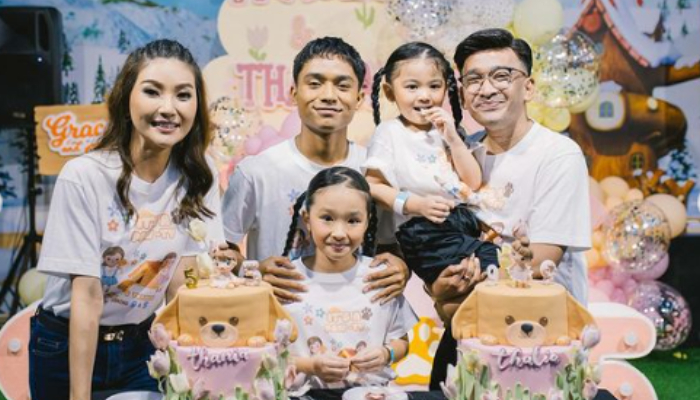 Ruben Onsu dan Sarwendah kompak saat hadiri ulang tahun dua putrinya.