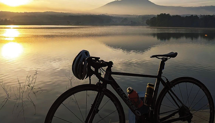 Pemandangan Waduk Delingan yang indah.