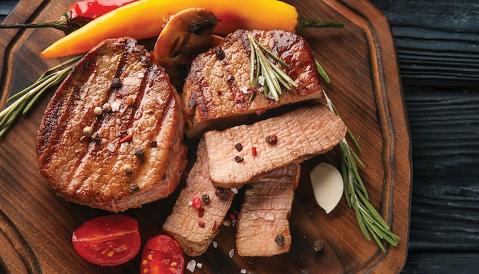 Steak daging sapi kurban saat idul adha.