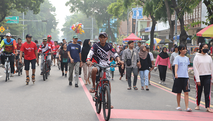 Car Free Day (CFD) di Jalan Slamet Riyadi Solo.