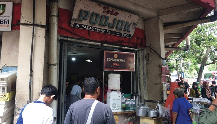 Kedai Kopi Podjok, Pasar Gede Kota Solo.
