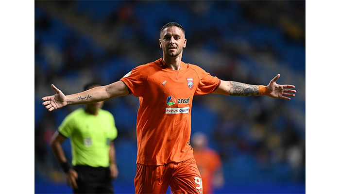 Cadenazzi saat membela Borneo FC.