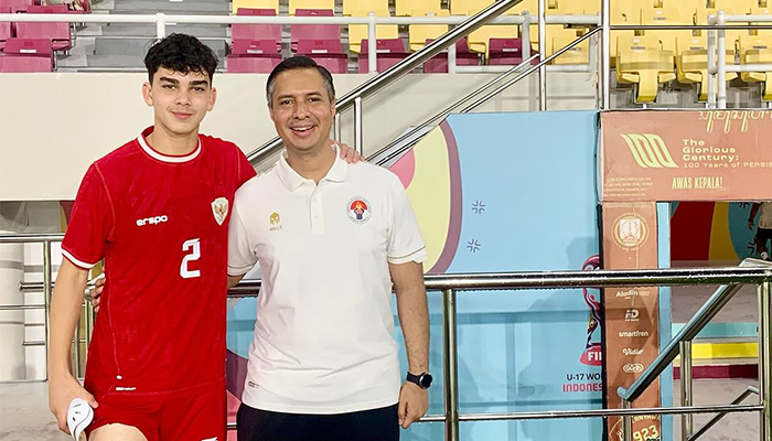 Potret Matt Baker bersama Hamdan Hamedan.