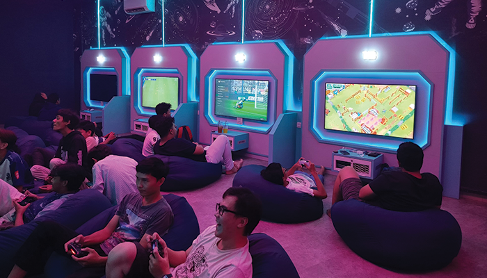 Rental PlayStation (PS) Claudia Alana Ong.