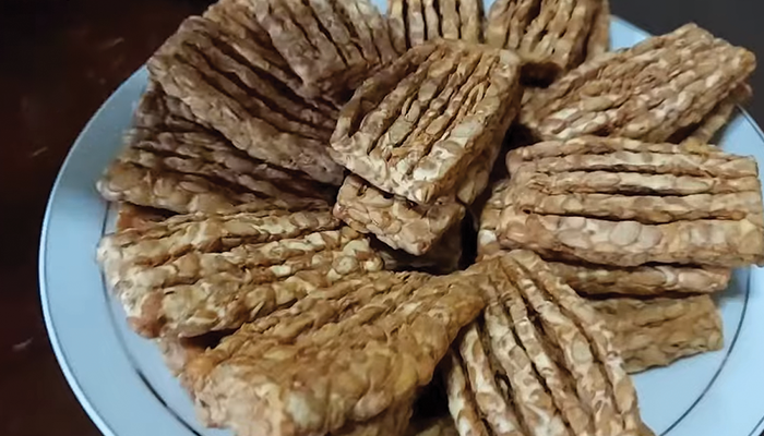 Tempe tebal kriyuk.