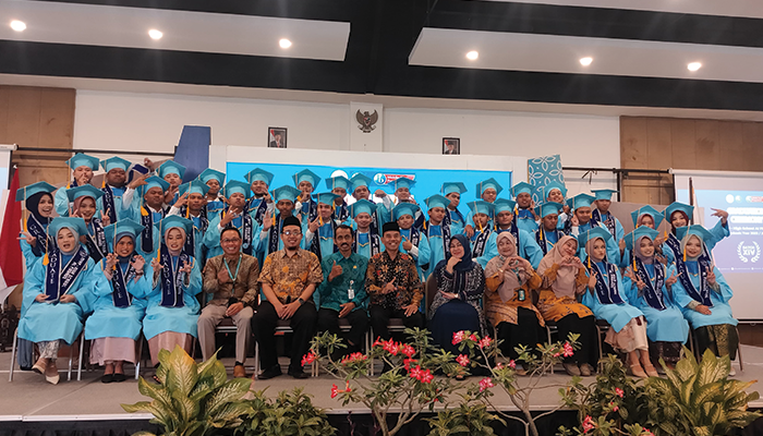 MYP High School Al Firdaus Luluskan 38 Siswa dengan Program Unggulan.