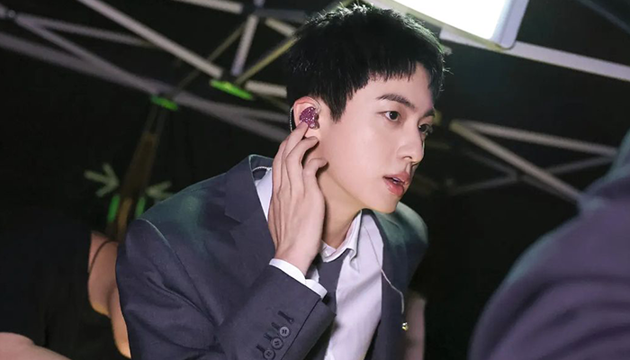 Kim Seok-jin, anggota Grup K-pop BTS.