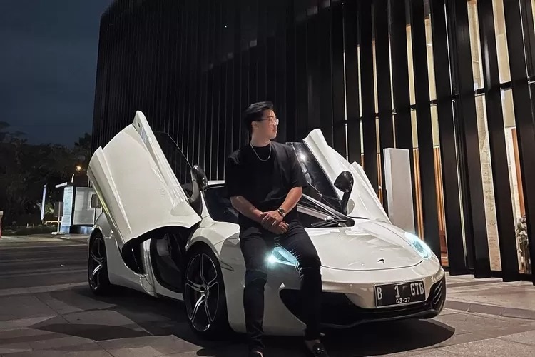 Timothy Ronald diduga merupakan influencer crypto yang baru-baru ini dipanggil polisi.