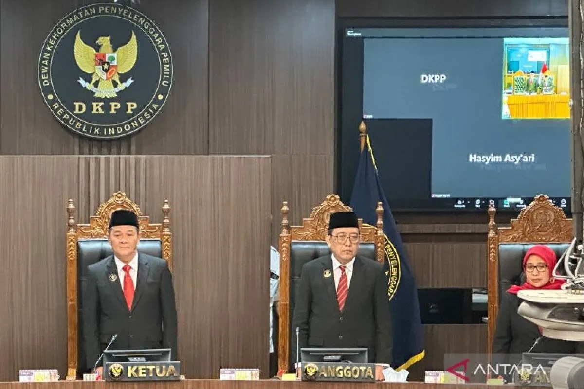 DKPP RI pecat Ketua KPU RI Hasyim Asy