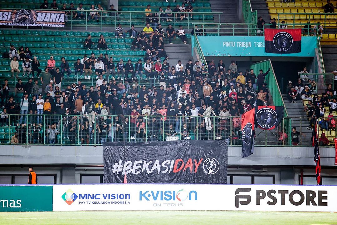 Suporter FC Bekasi City.