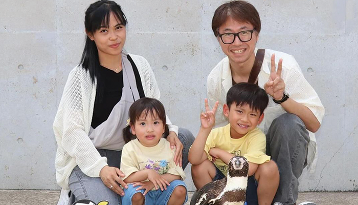 Kebersamaan keluarga Ueno Mega bersama Ritsuki dan Natsuki.