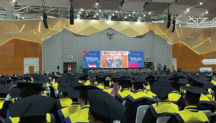 Wisuda Universitas Muhammadiyah Surakarta (UMS).