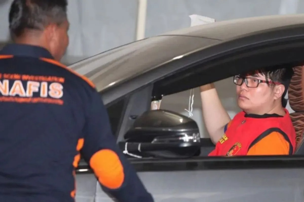 Jadi tersangka kasus penganiayaan kekasihnya Dini Sera hingga tewas, anak Edward Tannur, Ronald Tannur kini resmi bebas dari penjara.