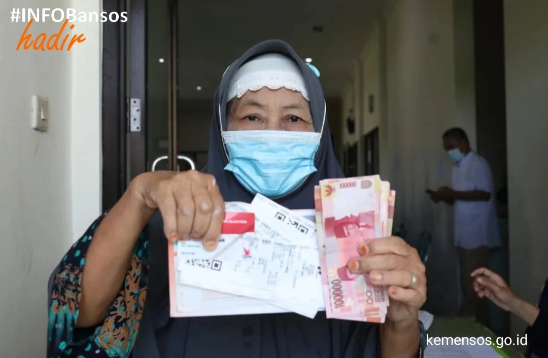 Penerima bantuan sosial PKH.