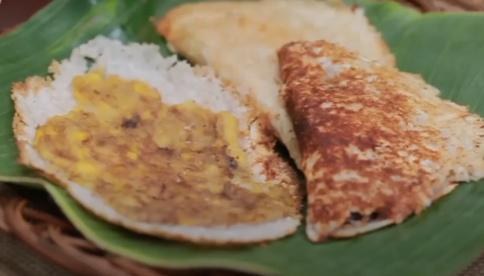 Jajanan khas Solo Ledre Laweyan yang punya cita rasa manis alami dari pisang raja.