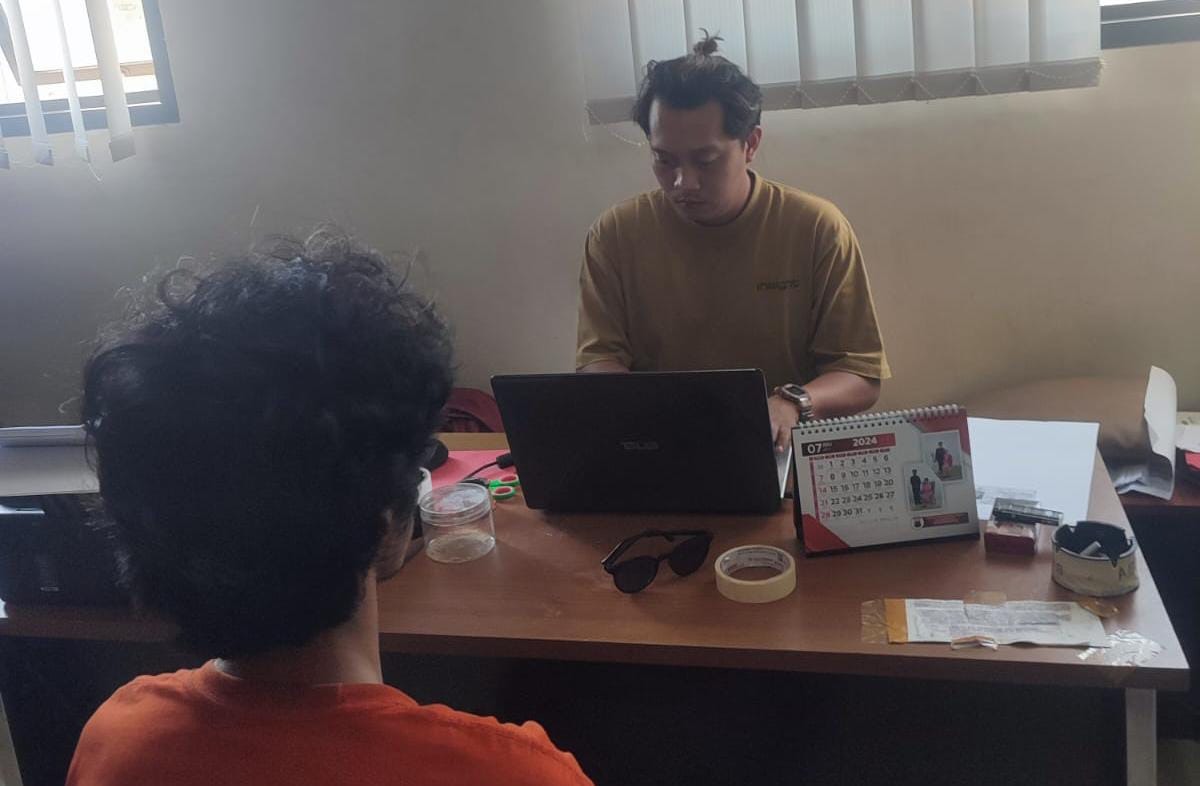 Pelaku pengedar sabu di Sukoharjo di amankan kepolisian.