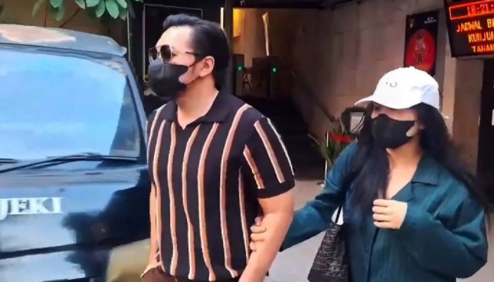 Audrey Davis dan David Naif di Polda Metro Jaya.