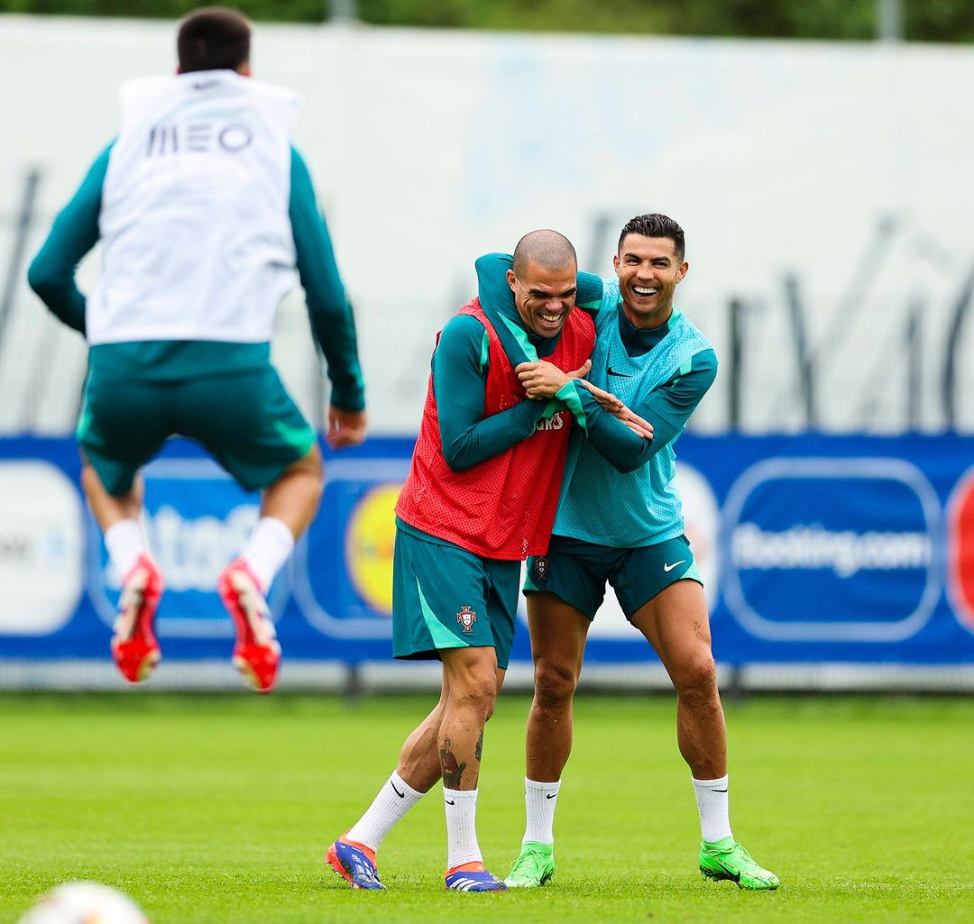 Pepe bersama Cristiano Ronaldo.
