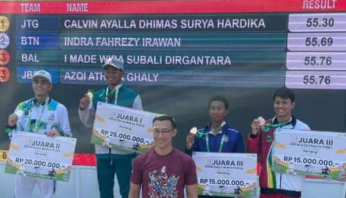 Calvin Ayalla Dhimas Surya Hardika duduki posisi satu di O2SN di cabor renang 100 meter putra tingkat Jawa Tengah.