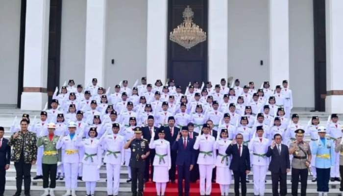 Paskibraka IKN nampak melepaskan hijab hingga akun BPIPRI diserbu warganet.