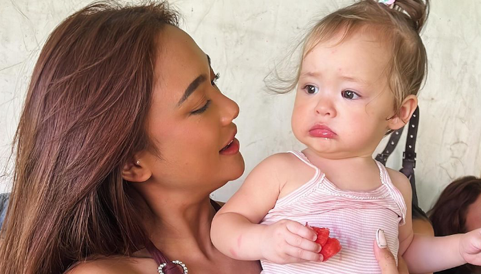 Kamari Sky Wassinik dan Marion Jola