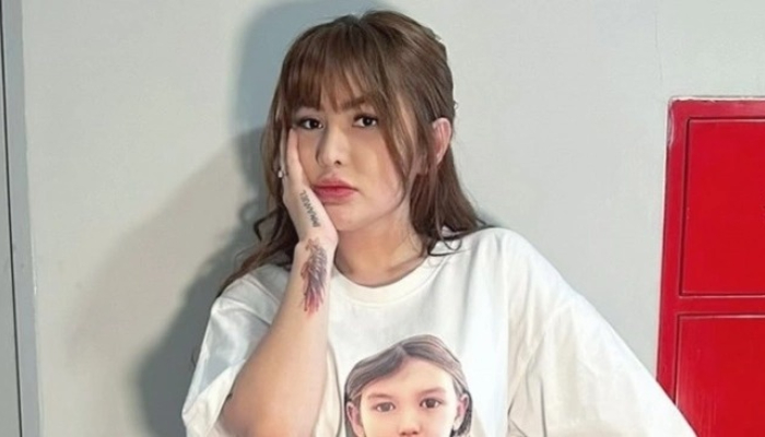 Angela Lee jadi tersangka kasus penipuan penjualan tas mewah senilai Rp3,2 miliar.